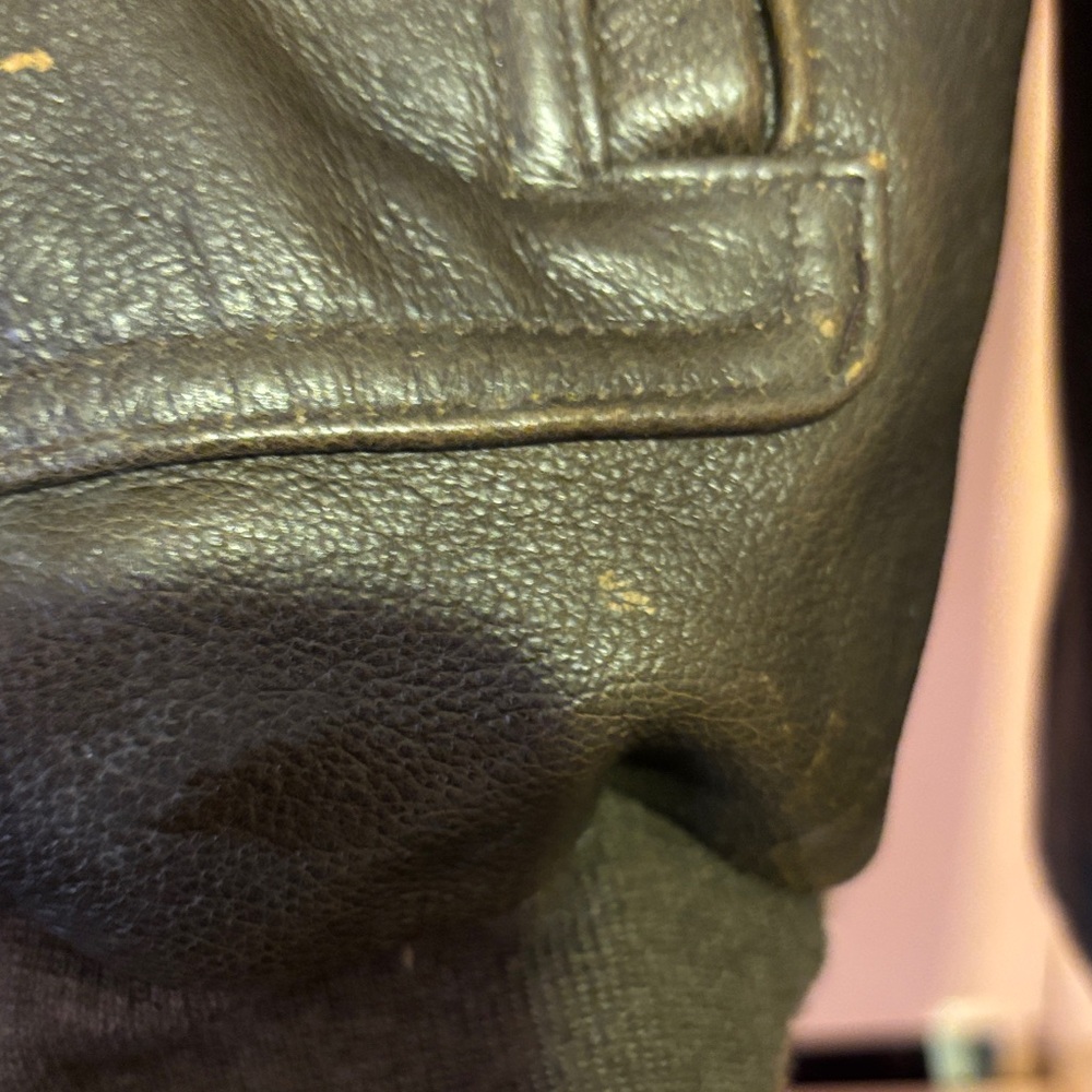 Wilson’s Vintage Classic Brown Leather Bomber - Picture 13 of 16